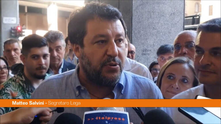 Bce, Salvini “Attacco dai poteri forti per svendere l’Italia”