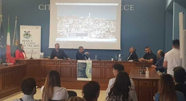 Matera, sindaco Bennardi firma protocollo per un turismo di qualità