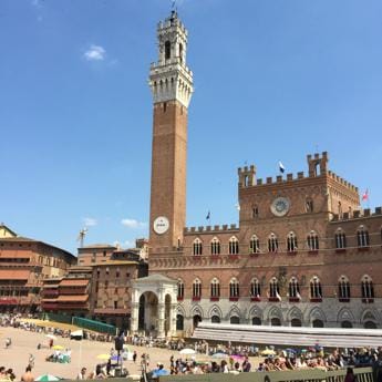 Galleria foto 'Csel, città d’arte le più penalizzate su tassa soggiorno da effetto covid' - foto 1