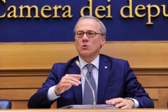 Galleria foto 'Elio Vito lascia Forza Italia e si dimette da deputato' - foto 1