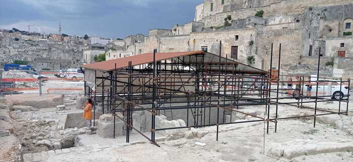 Matera, continueranno gli scavi dopo il ritrovamento dell’edificio sacro a Porta Pistola
