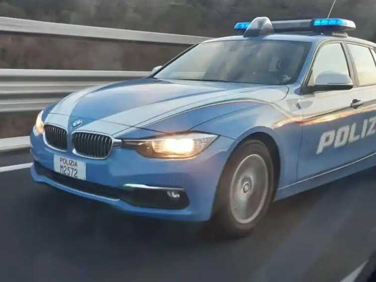 Foggia, ruba un’auto e fugge all’alt della Polizia: arrestato un 19enne