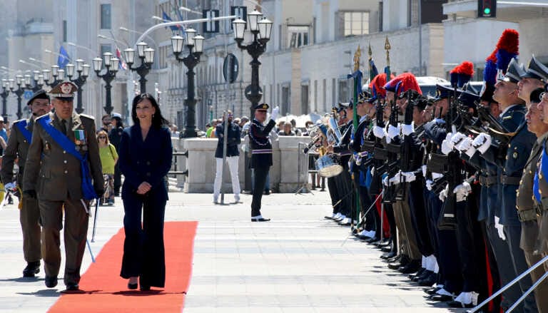 2 giugno, la sottosegretaria Macina a Bari per la cerimonia: «È la Festa di istituzioni e cittadini» – VIDEO