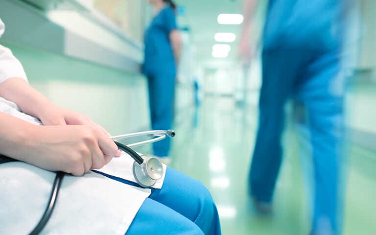 Sanità, la Regione Puglia sblocca assunzioni e stabilizzazioni: previsti 6mila posti in 3 anni