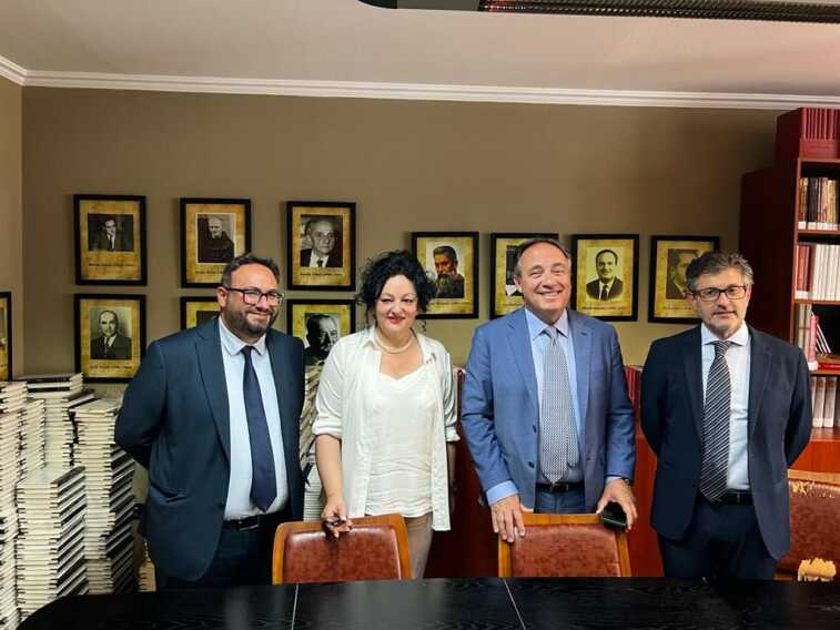 Puglia, si chiude la tre giorni di incontri istituzionali a Tirana. Leo: «Albania è per noi un partner strategico» Puglia, si chiude la tre giorni di incontri istituzionali a Tirana. Leo: «Albania è per noi un partner strategico»