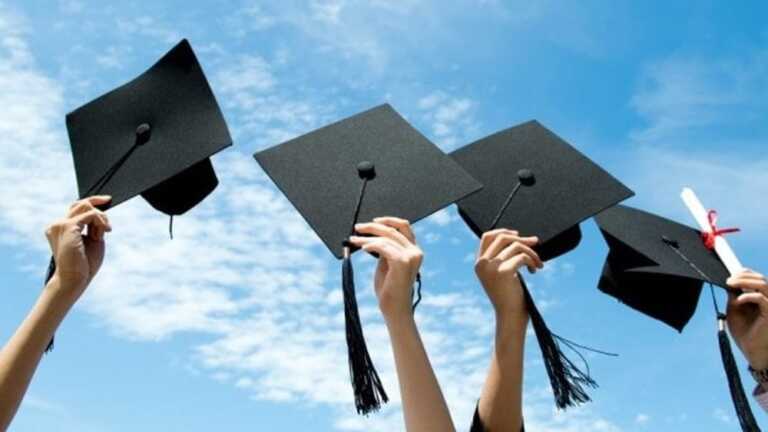 Università, in Puglia il 73,7% dei laureati lavora dopo un anno: quasi la metà con contratti a tempo determinato