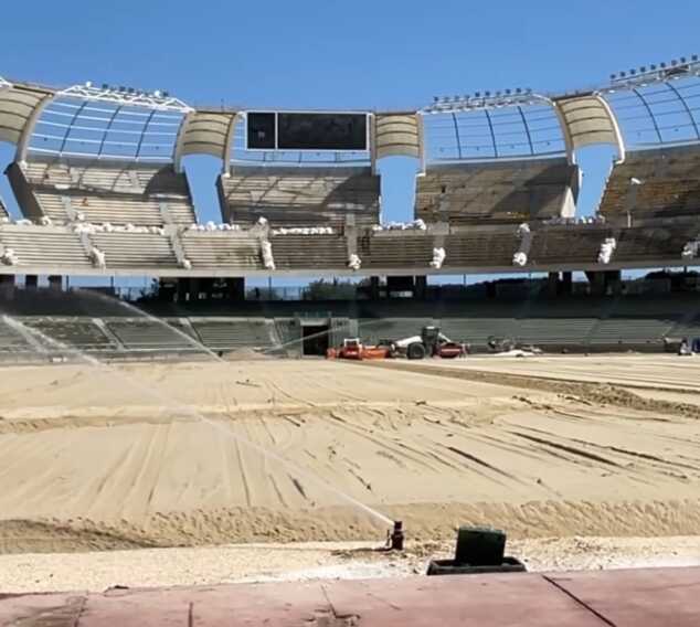 San Nicola, proseguono il lavori allo stadio: un fondo speciale per proteggere il campo