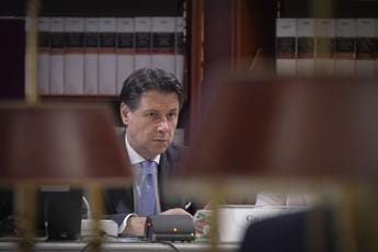 Galleria foto 'M5S, Conte convoca Consiglio e Grillo si collega' - foto 1