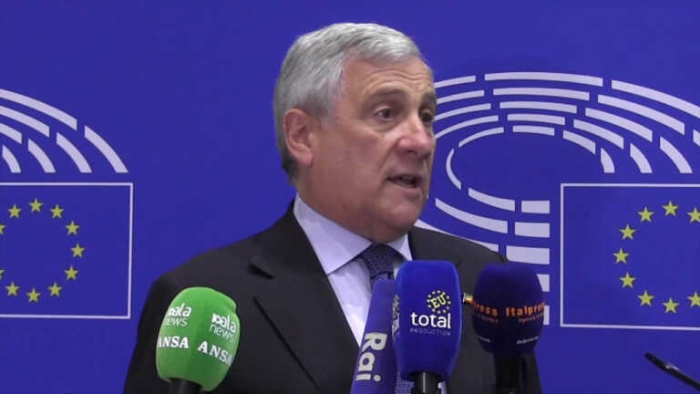Galleria foto 'M5S, Tajani “Sarebbe irresponsabile fare cadere il Governo”' - foto 1