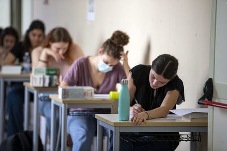 Maturità, al via la seconda prova scritta: è predisposta dai singoli istituti e varia da indirizzo a indirizzo