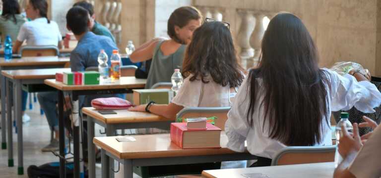 Esami di Maturità 2023, Valditara firma l’ordinanza: prima prova scritta il 21 giugno