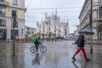 Galleria foto 'Meteo Milano, ecco pioggia: allerta gialla per rischio temporali' - foto 1