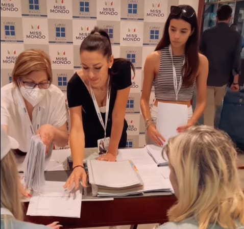 Miss Mondo al via, 120 bellezze italiane sbarcano a Gallipoli