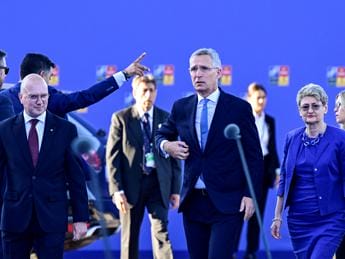Galleria foto 'Nato, vertice al via. Stoltenberg: “Da Cina sfida a nostri valori”' - foto 1