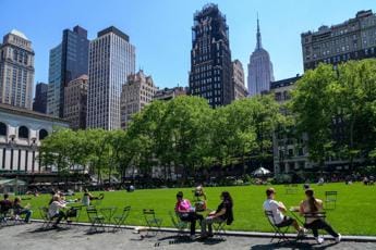 Galleria foto 'New York, Corte Suprema boccia legge che limita diritto a girare armati' - foto 1
