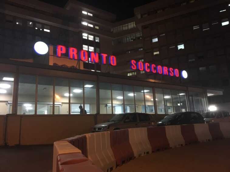 Furti ai pazienti del pronto soccorso del “Fazzi”: indagata operatrice sanitaria 46enne