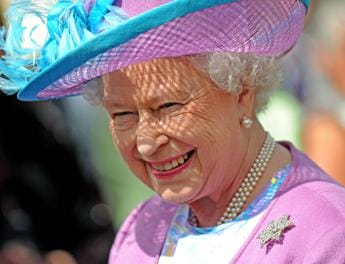 Galleria foto 'Regno Unito in festa per Elisabetta, che faranno Harry e Meghan?' - foto 1