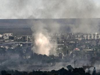 Galleria foto 'Severodonetsk, sindaco: “Da Russia stessa strategia Mariupol, distruzione totale”' - foto 1