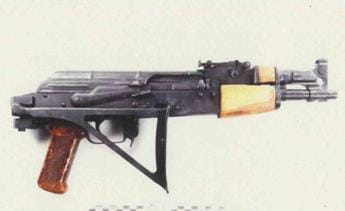 Galleria foto 'Sorpreso con kalashnikov e granate, condannato a 8 anni' - foto 1