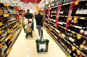 Galleria foto 'Spesa alimentare, +20% rispetto a un anno fa' - foto 1