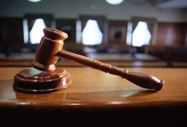 Tangenti, fuga di notizie: assolto un avvocato di Bari, in tre rinviati a giudizio