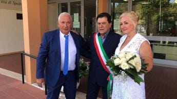 Galleria foto 'Ucraina, dalla fuga dalla guerra all’amore: le nozze nel pescarese' - foto 1