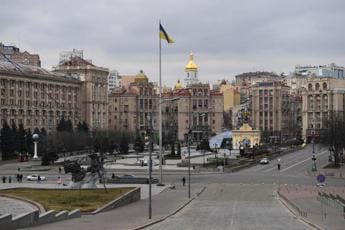 Galleria foto 'Ucraina, missili su Kiev: colpiti edifici residenziali' - foto 1