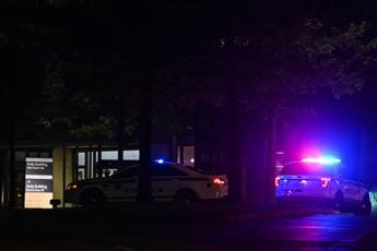 Galleria foto 'Usa, sparatoria in ospedale a Tulsa: almeno 4 morti' - foto 1