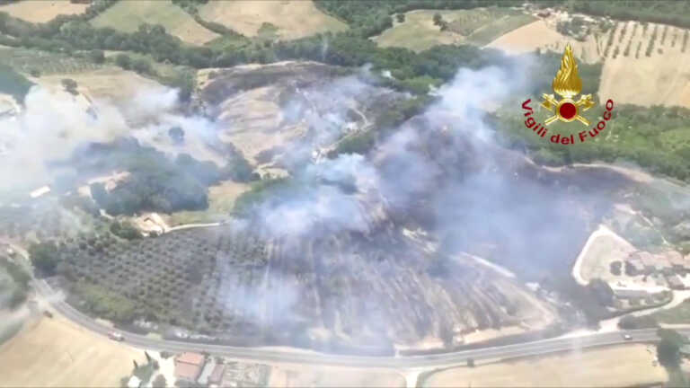 Galleria foto 'Vasto incendio nel ternano' - foto 1