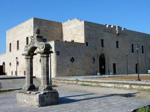 Serata di solidarietà a Collepasso: nel palazzo Baronale il convegno sull’importanza del dono