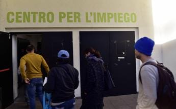Galleria foto 'Al via nel milanese progetti per percettori reddito di cittadinanza' - foto 1