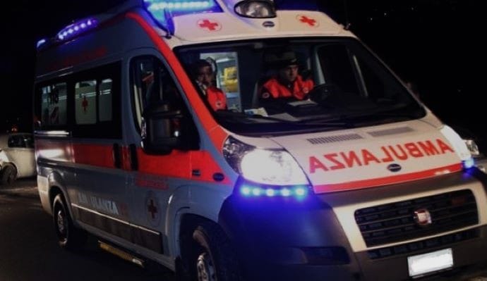 Santo Spirito, moto investe una famiglia. Padre deceduto sul posto e bimbo trasportato in codice rosso