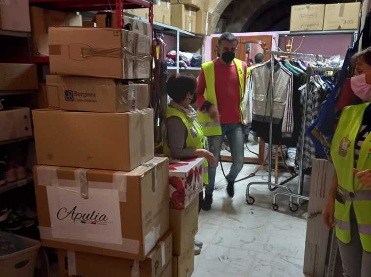 Barletta, l’appello di “Ambulatorio popolare”: servono abiti, scarpe e prodotti per l’igiene