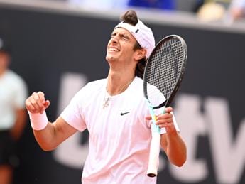 Galleria foto 'Atp Amburgo 2022, Musetti batte Alcaraz e vince torneo' - foto 1