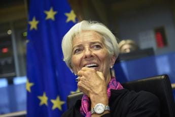 Galleria foto 'Bce, Lagarde: “Con Tpi possibile acquistare i titoli di tutti i Paesi”' - foto 1