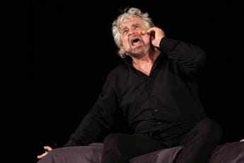 Galleria foto 'Beppe Grillo pensa al ritorno a teatro' - foto 1