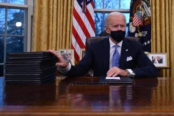 Galleria foto 'Biden negativo al Covid: “Rientrato nell’Ufficio ovale, grazie a tutti”' - foto 1