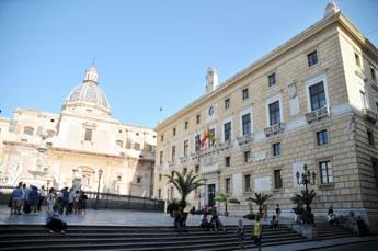 Galleria foto 'Bimbo morto a Sharm, oggi i funerali: lutto cittadino a Palermo' - foto 1