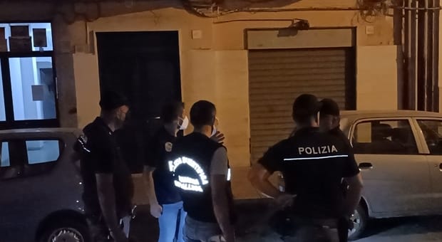 Galleria foto 'Taranto, ucciso per strada con un colpo di pistola: killer condannato a 23 anni' - foto 1