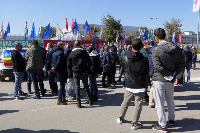 Bosch, accordo raggiunto. Emiliano: «Importante passo avanti»