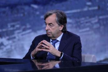 Galleria foto 'Burioni: “Mi sono scusato e ho rimosso tweet, nulla da aggiungere”' - foto 1