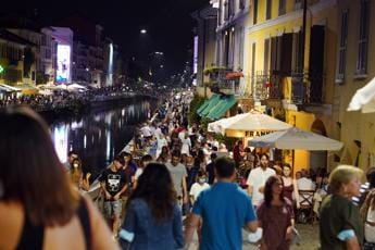 Galleria foto 'Covid, Bassetti: “Virus molto contagioso, ma polmoniti molto rare”' - foto 1