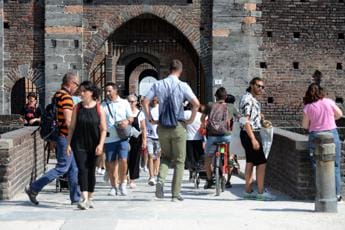 Galleria foto 'Covid Italia, Rezza: “Incidenza cresce a ritmo più lento, Rt in calo”' - foto 1