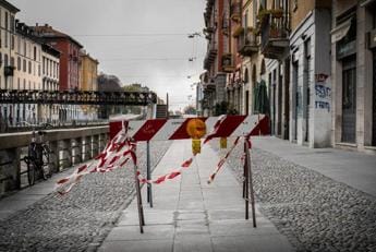 Galleria foto 'Covid, nuovo lockdown Italia Cosa dicono Lopalco, Vaia e Pregliasco' - foto 1