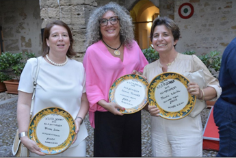 Galleria foto 'Covid, Premio ‘A tutta donna’ a tre primarie' - foto 1