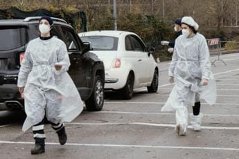 Galleria foto 'Covid, Ricciardi: “Immunità gregge impossibile con questo virus”' - foto 1