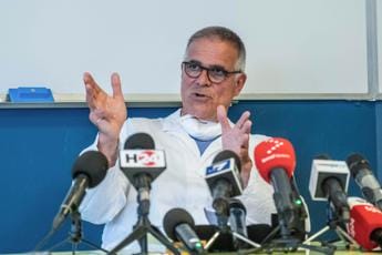 Galleria foto 'Covid, Zangrillo: “Sintomi e tampone negativo? Paranoia ossessiva”' - foto 1