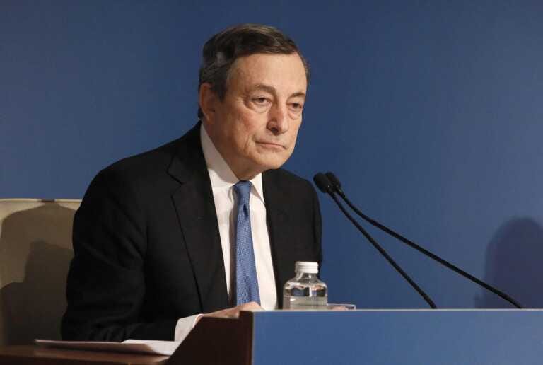 Galleria foto 'Crisi di Governo, Draghi si è dimesso' - foto 1