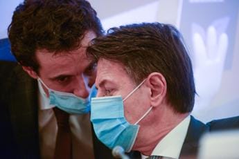 Galleria foto 'Crisi governo, Draghi prima alla Camera Tensione M5S' - foto 1