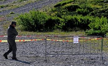 Galleria foto 'Crollo Marmolada, proseguono senza sosta ricerche dispersi' - foto 1